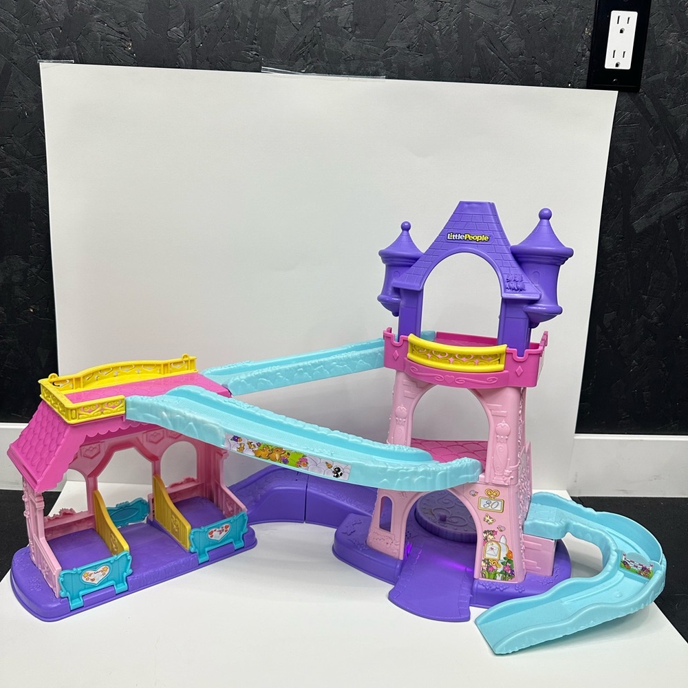 Little People Klip Klip Castle with 5 Klip Klops + 1 horse SOUND + LIGHTS WORK - Picture 3 of 14